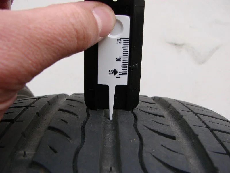 Как нужно проверять шины